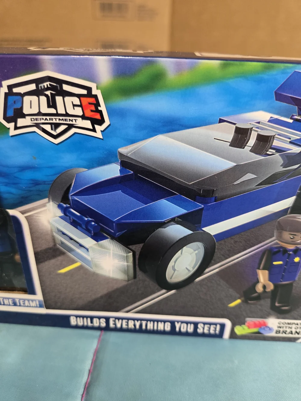 Okko Blue Police Criminal Pursuit Building Set with Minifigure